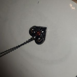 Vancaro skull heart necklace with garnet stone